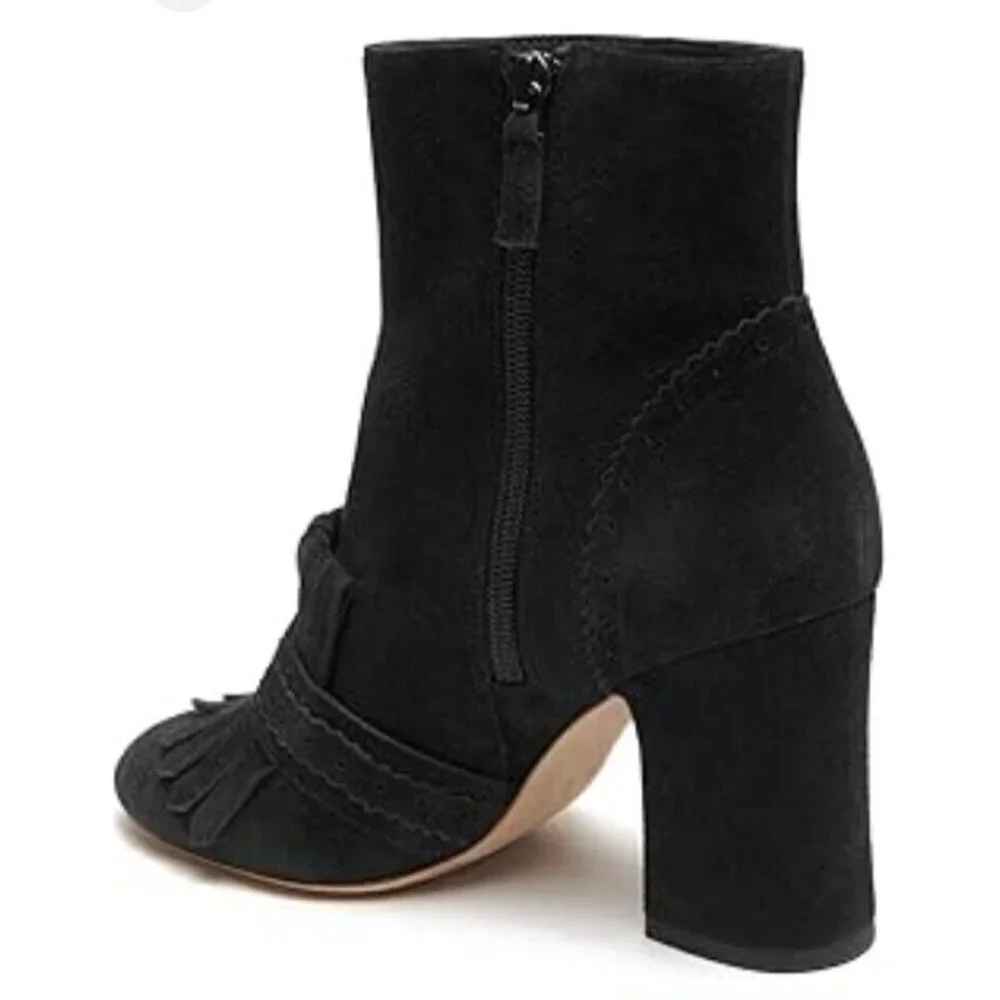 Etienne Aigner women's suede boots Size 9